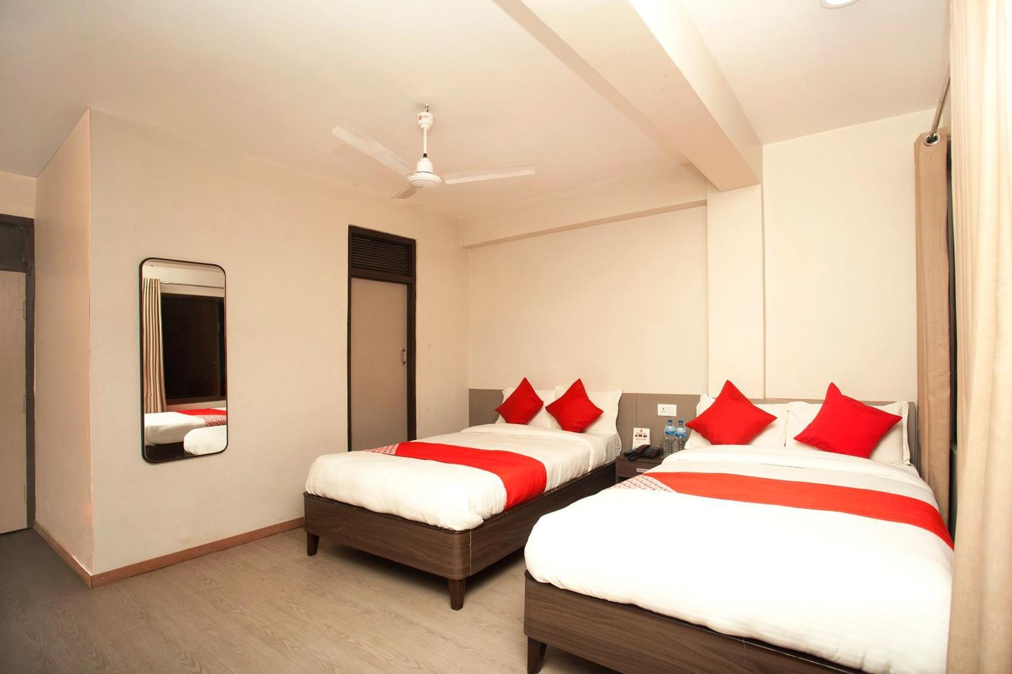 Oyo 626 Hotel Himchuli Катманду Экстерьер фото