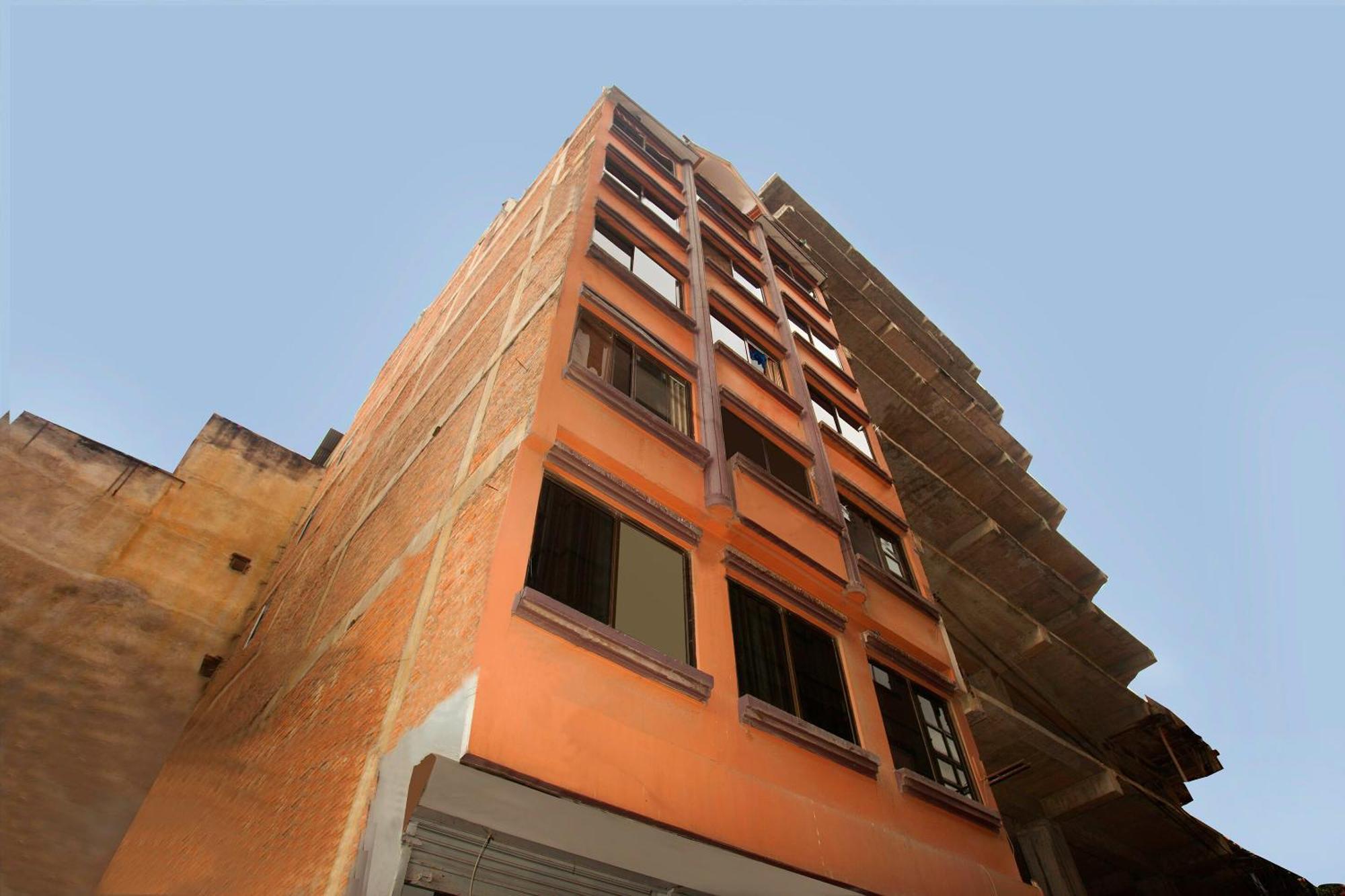 Oyo 626 Hotel Himchuli Катманду Экстерьер фото