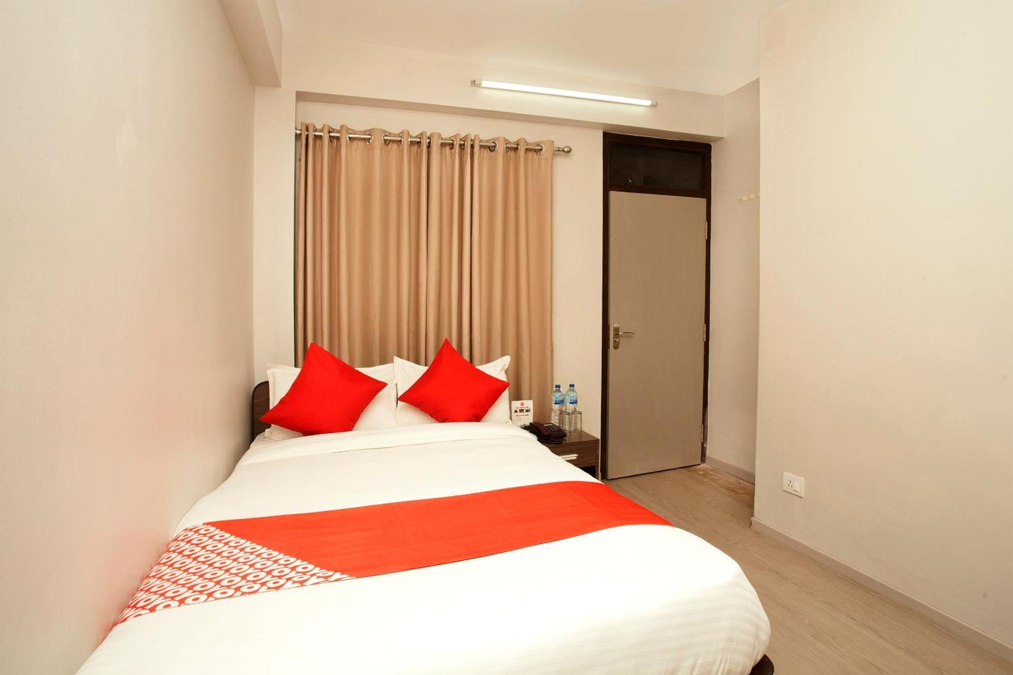 Oyo 626 Hotel Himchuli Катманду Экстерьер фото