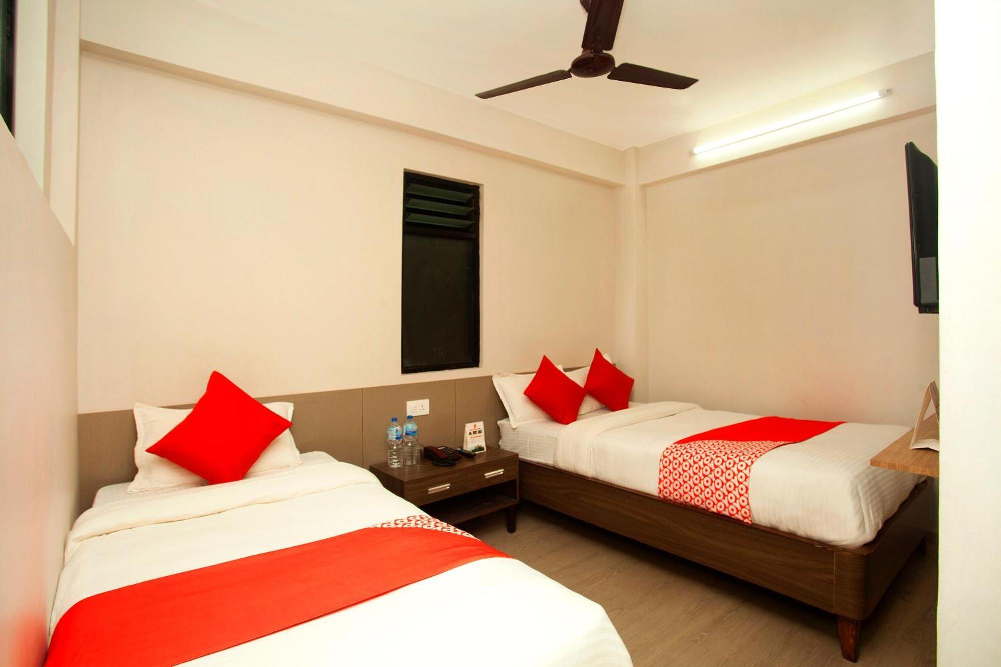 Oyo 626 Hotel Himchuli Катманду Экстерьер фото
